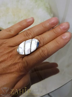 Великолепен пръстен с бял седеф, сребърно покритие, регулиращ се размер - P1487