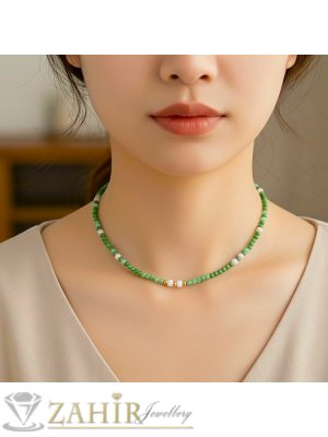 Фино ръчно изработено колие от малки 3 мм естествени камъни фасетиран зелен жадеит, стоманени накрайници - KA1036