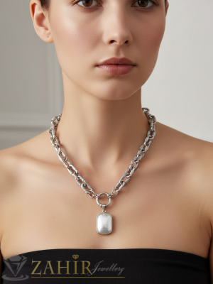   Луксозен перлен медальон с ефектна закопчалка на великолепна масивна верижка , широка 1 см, 4 дължини,хипоалергенна водоустойчива стомана - K2358