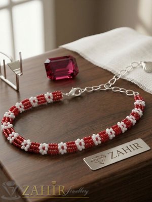 Регулираща се гривна ръчно изработена с малки оригинални чешки червени и бели стъклени мъниста - N1029