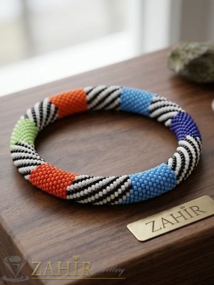 Модна разноцветна гривна ръчно изработена с малки оригинални чешки стъклени мъниста - N1033