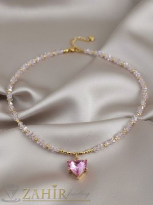 Стилно колие тип чокър с висулка позлатено сърце с розов кристал 1,5 см, със стъклени златисти мъниста и бледорозови триъгълни мъниста , дълго 38 +5 см - N1629