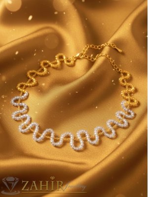  Нежно колие с нежен вълнообразен дизайн, инкрустирано с фино блестящи прозрачни и златисти стъклени мъниста - N1632