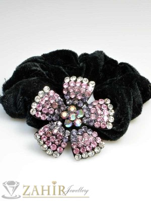 Черен велурен ластик с цвете от розови кристали - LK1006
