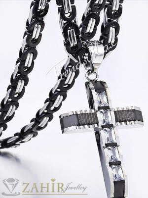 Супер красив кръст от неръждаема стомана с 5 фасетирани циркона - 4,5 см дълъг и ланец 55 см от неръждаема стомана - MK1168